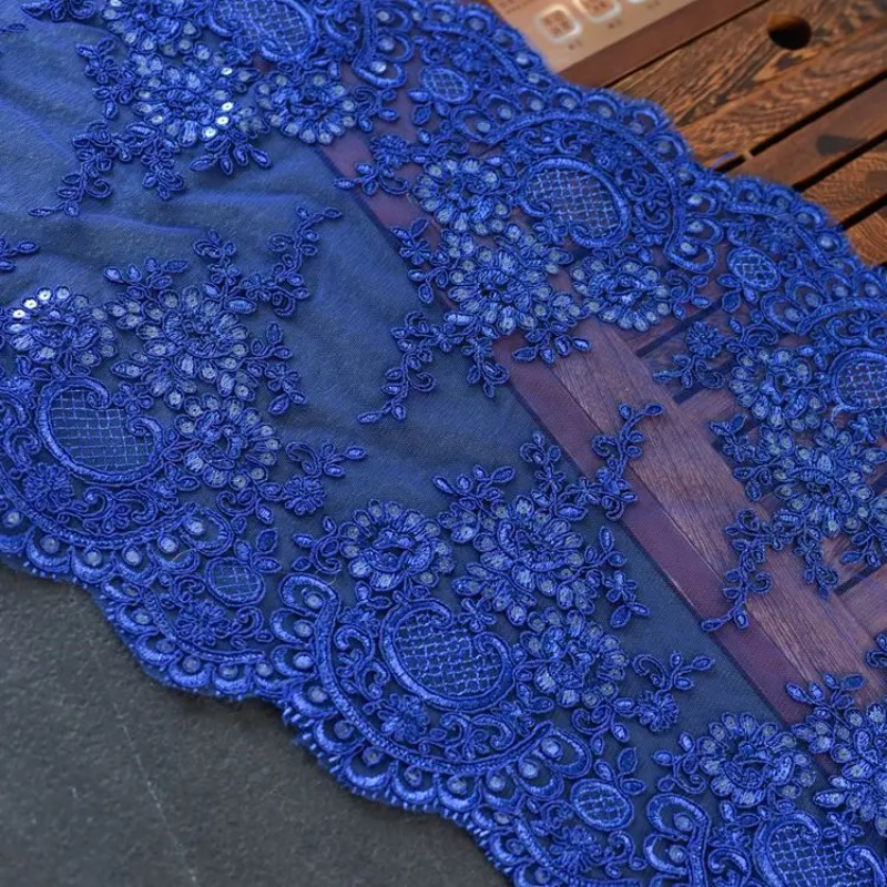 Table Runner Sequin - Tessuto in Pizzo con Paillettes Multicolore