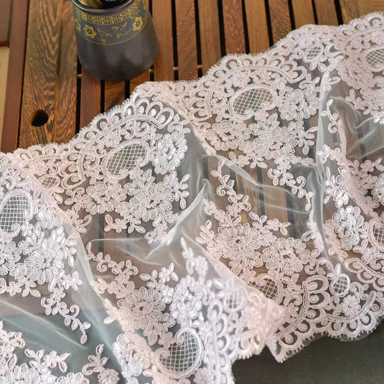 Tessuto in Pizzo con Paillette - Table Runner Sequin recensione e prezzo